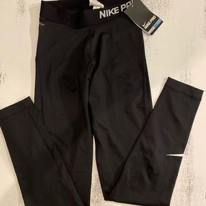 1x Nike Pro Dri-Fit Leggings - Black - XS